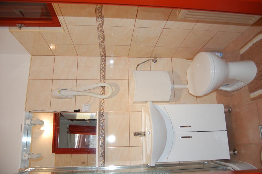וישגרד Zach Klara Utcai Apartman מראה חיצוני תמונה